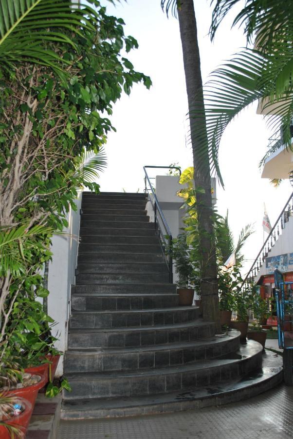 Newton'S Neelakanta Boutique Beach Resort โกวาลัม ภายนอก รูปภาพ
